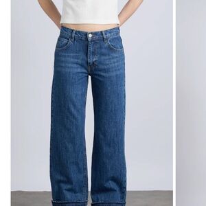 Women's Straight Leg Jeans